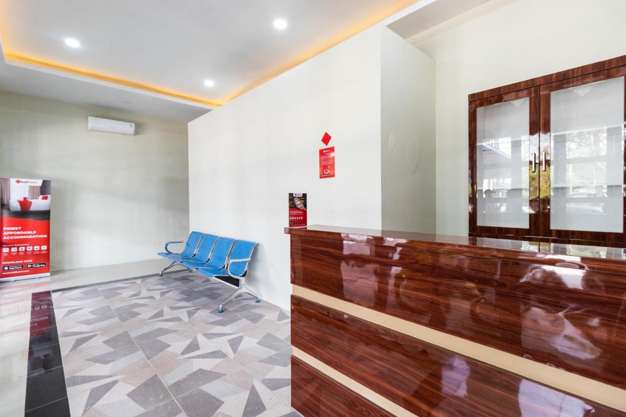 Reddoorz Near Medan Amplas Deli Tua Екстер'єр фото