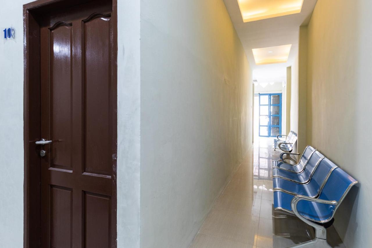 Reddoorz Near Medan Amplas Deli Tua Екстер'єр фото